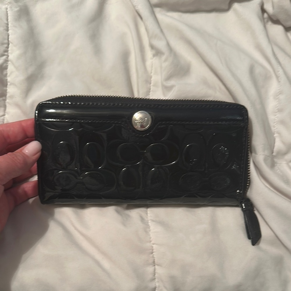 Coach Black Patent Leather trifold Wallet